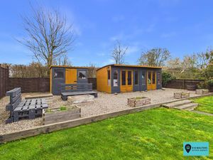 Workshop/Summer House - click for photo gallery